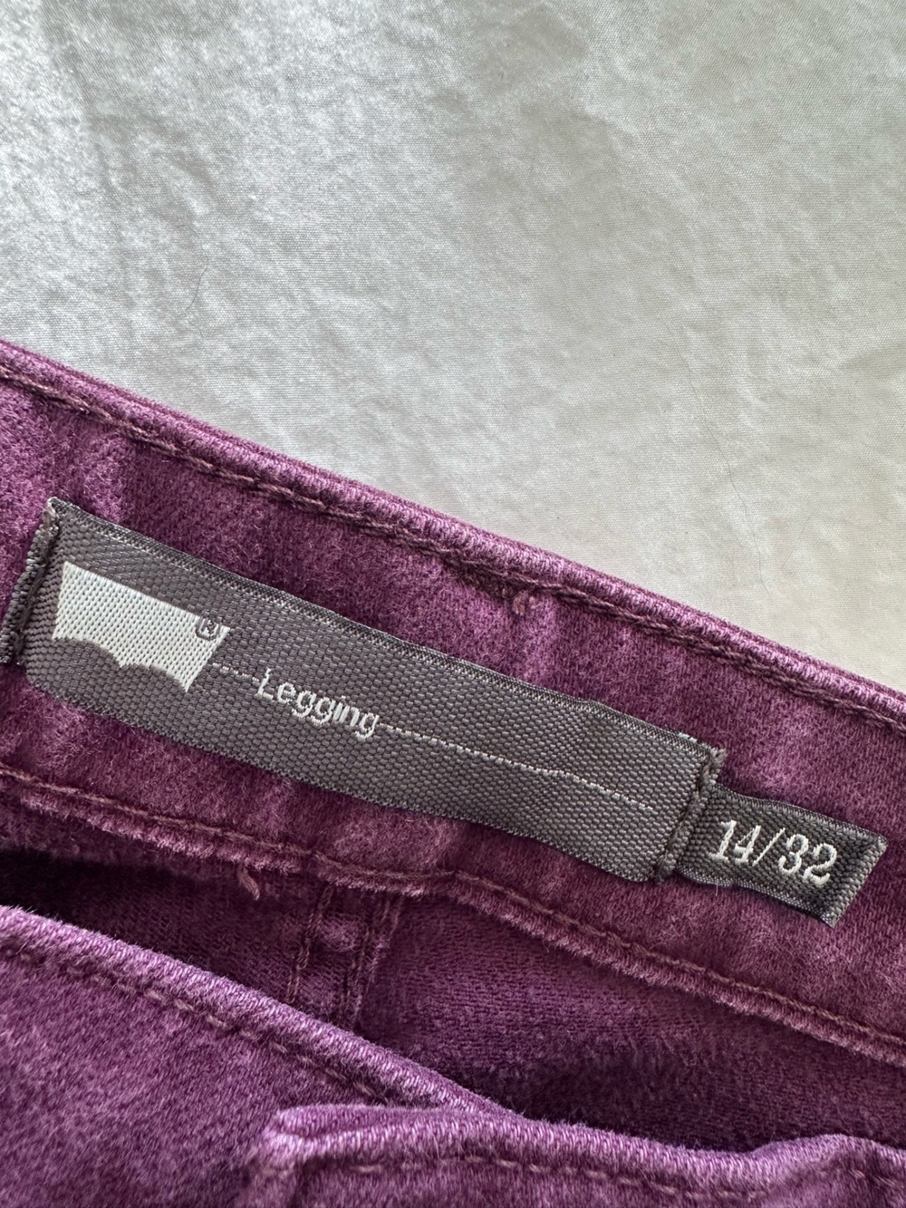 Levi's Women's Jeans/Leggings plum, size 14 - Picture 6 of 12
